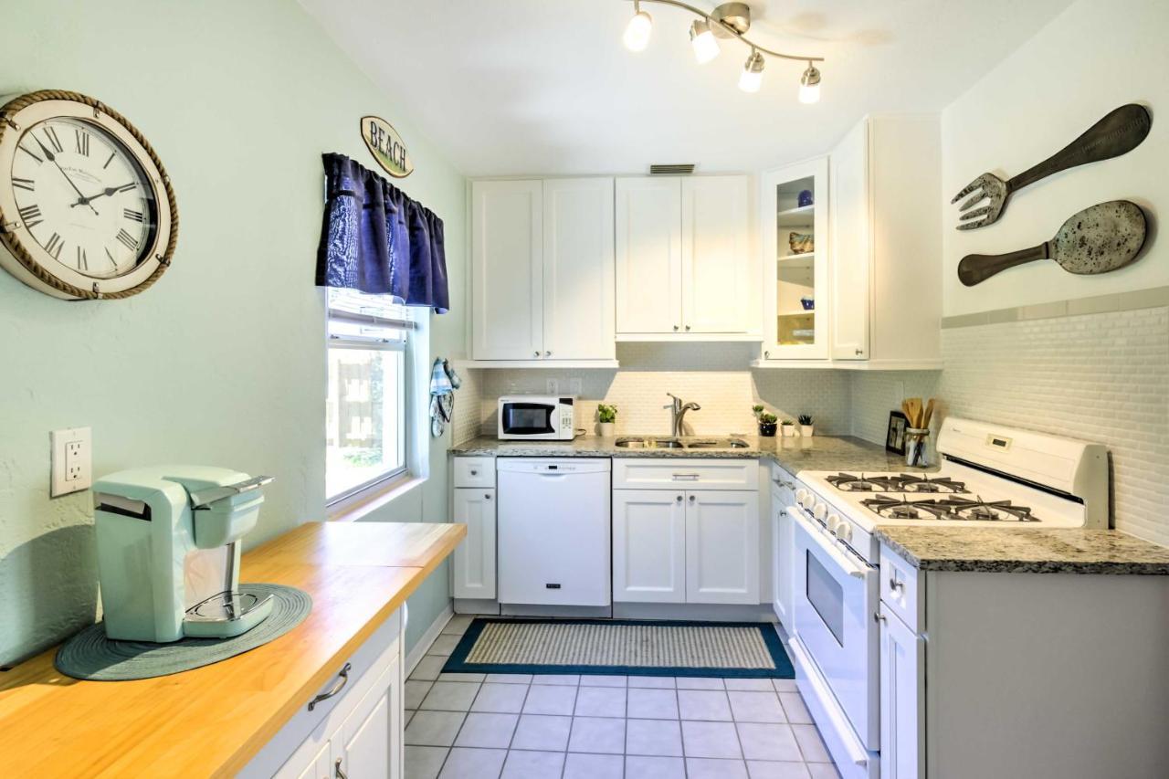 New Smyrna Beach Abode With Fire Pit, Walk To Beach! المظهر الخارجي الصورة