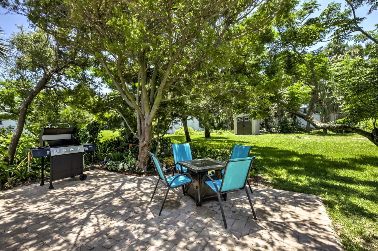 فيلا New Smyrna Beach Abode With Fire Pit, Walk To Beach! المظهر الخارجي الصورة